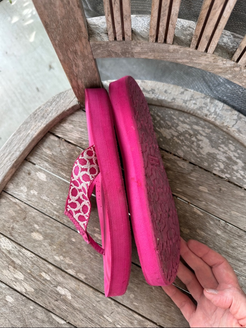 Coach Pink/White Signature Flip Flop Sandals 8 1/2 - Picture 10 of 11